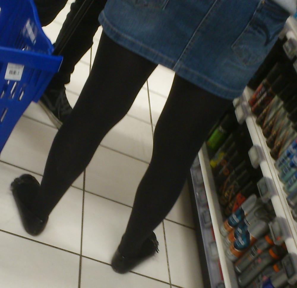 25P Candid teens feet tits ass ballerinas pantyhose boots