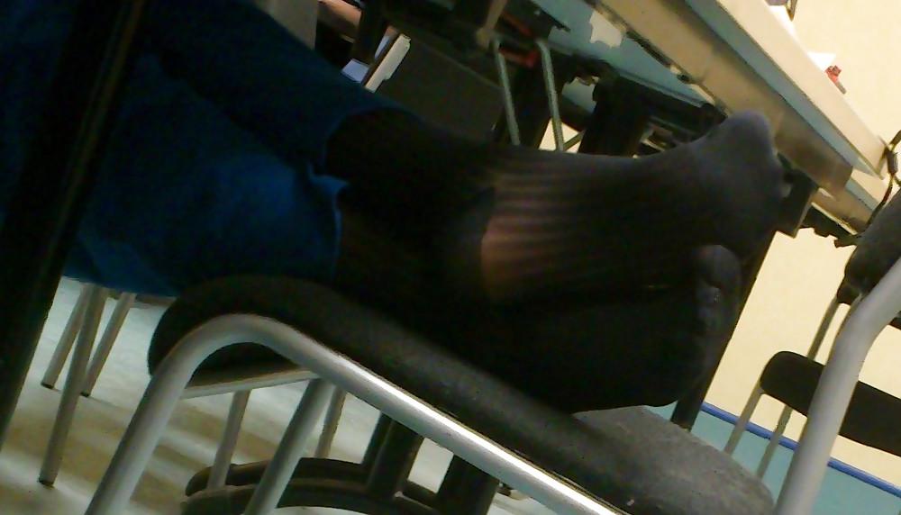 25P Candid teens feet tits ass ballerinas pantyhose boots