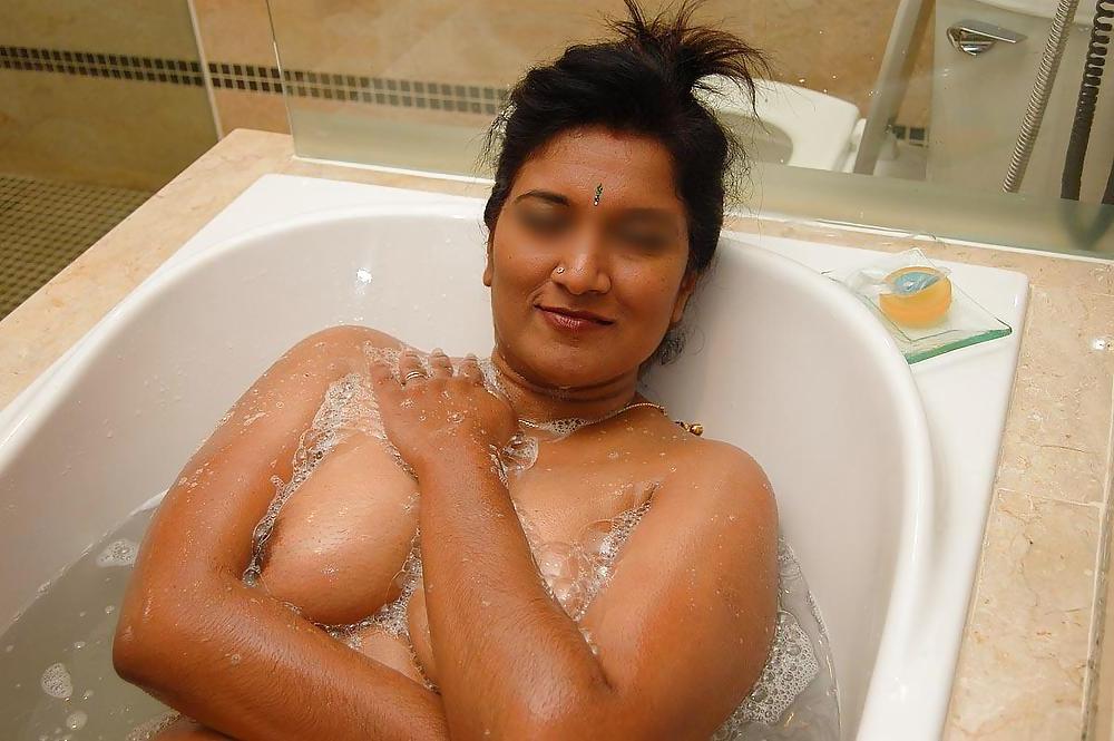 6P Indian aunty 150