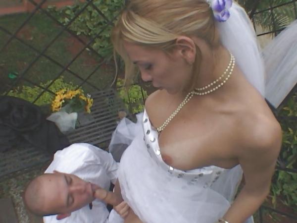 25P Shemale get married