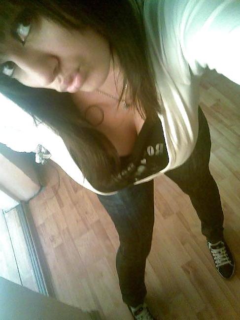 25P Brunette with big tits (2)