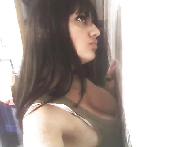 25P Brunette with big tits (2)