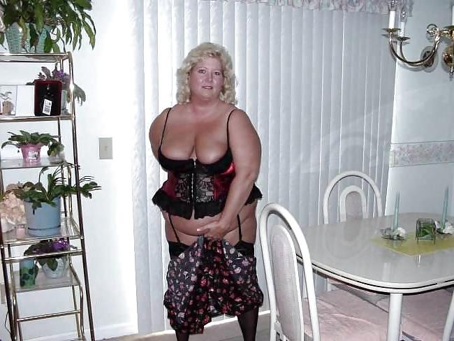25P BIG MATURE WOMAN
