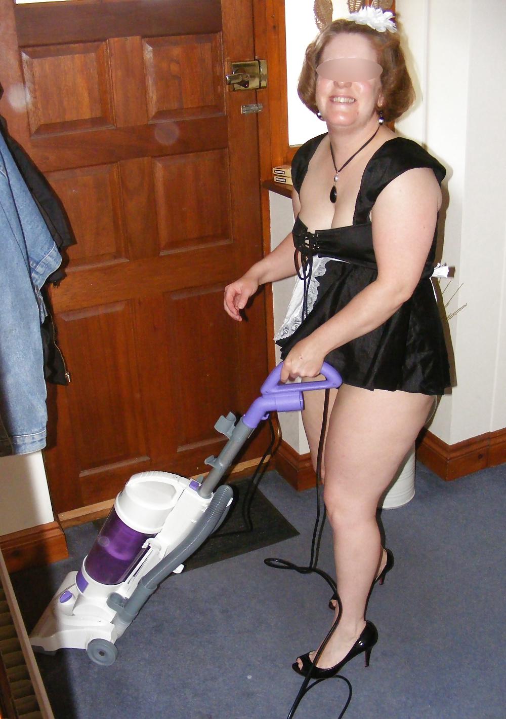 25P Slutty maid doing the housework