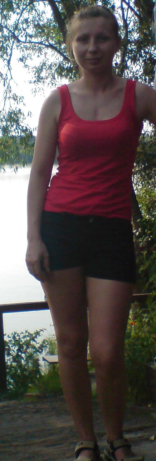 25P Blonde amateur wife