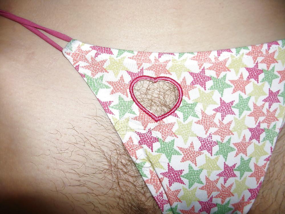 25P VERY HAIRY MILF , creamy pussy , mature wife spread ,