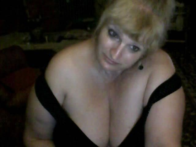 15P Beautiful granny boobs