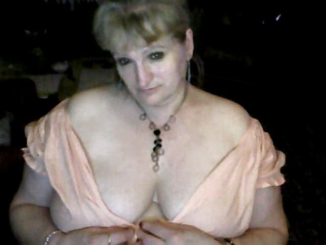 15P Beautiful granny boobs