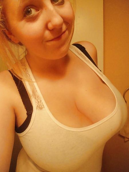 25P Non nude busty chubby bbw babes amatuer covering huge tits 4