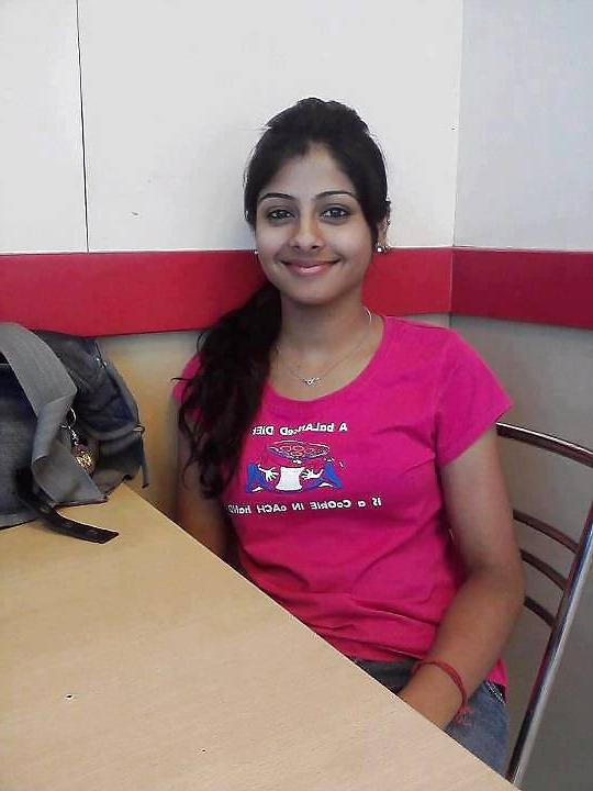 25P Beautiful Indian Girls 81 (Non Porn)-- By Sanjh 