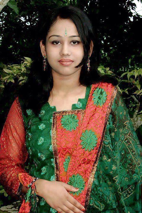 25P Beautiful Indian Girls 81 (Non Porn)-- By Sanjh 