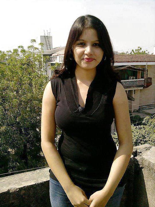 25P Beautiful Indian Girls 81 (Non Porn)-- By Sanjh 