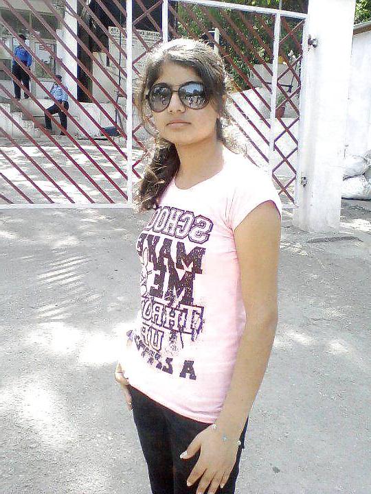 25P Beautiful Indian Girls 81 (Non Porn)-- By Sanjh 