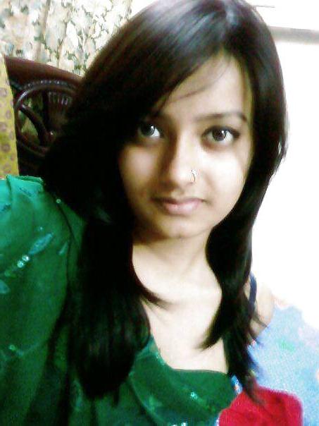 25P Beautiful Indian Girls 81 (Non Porn)-- By Sanjh 