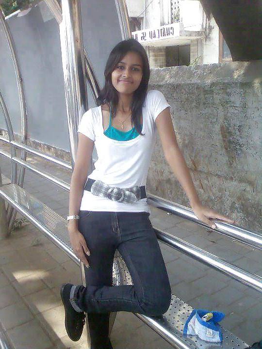 25P Beautiful Indian Girls 81 (Non Porn)-- By Sanjh 