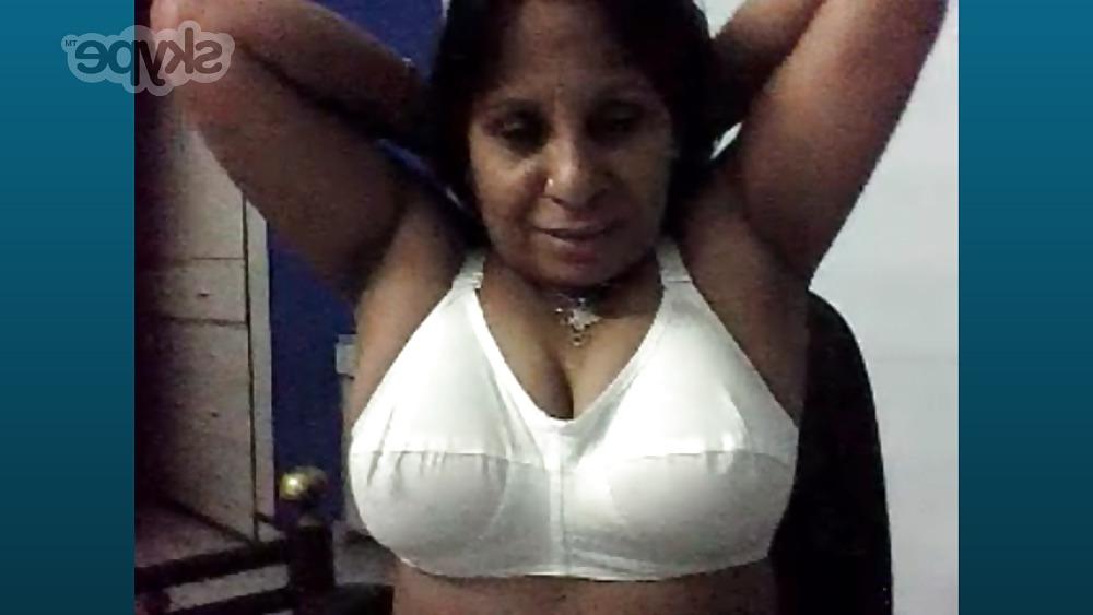 9P Indian Aunty