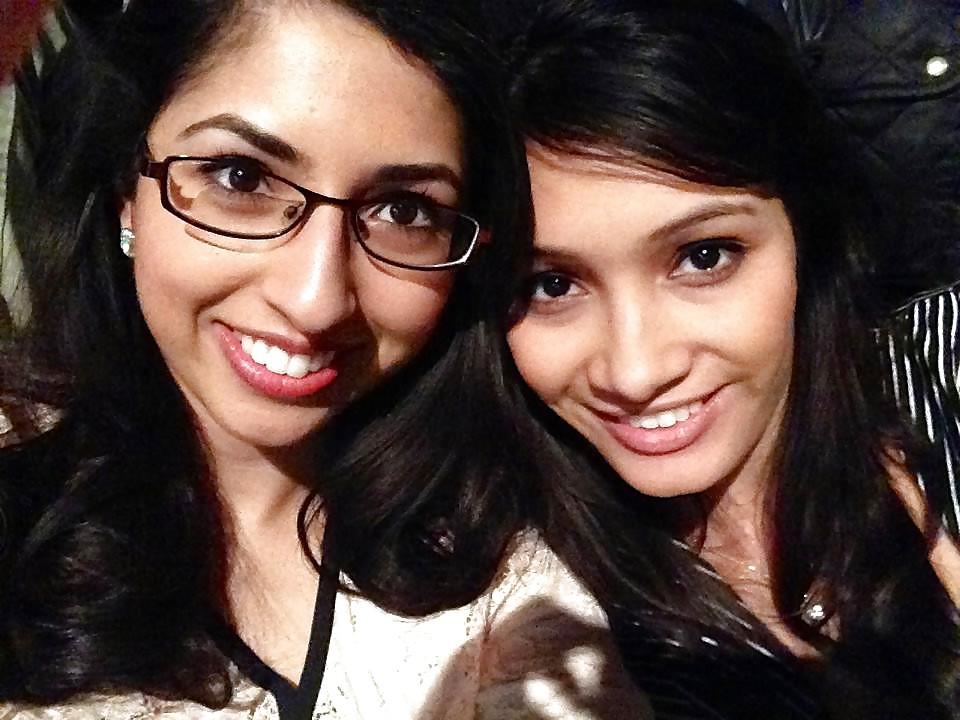 8P Indian Uni Girl
