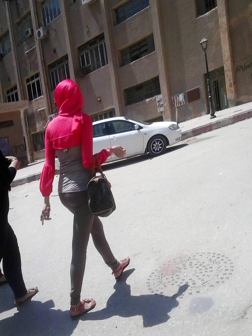 25P Candid egyptian hijabi ass