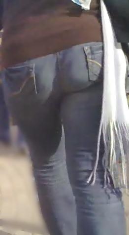 25P Candid egyptian hijabi ass
