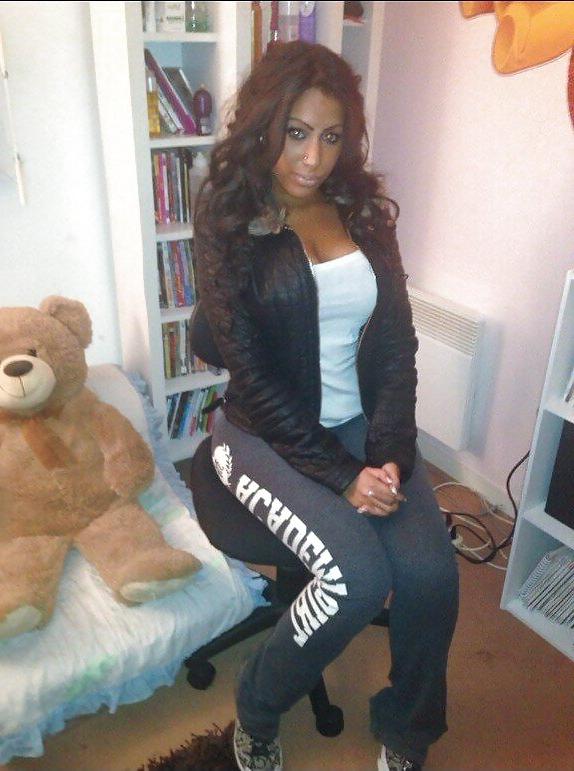 25P Beurette et metisse de la night 3