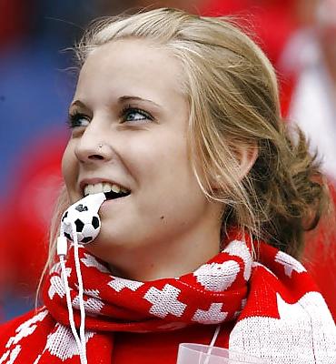 25P Hot Soccer Babes #2