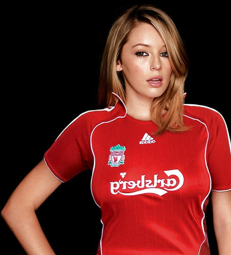 25P Hot Soccer Babes #2