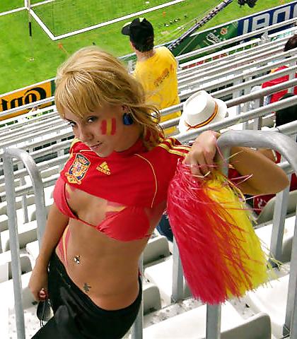 25P Hot Soccer Babes #2