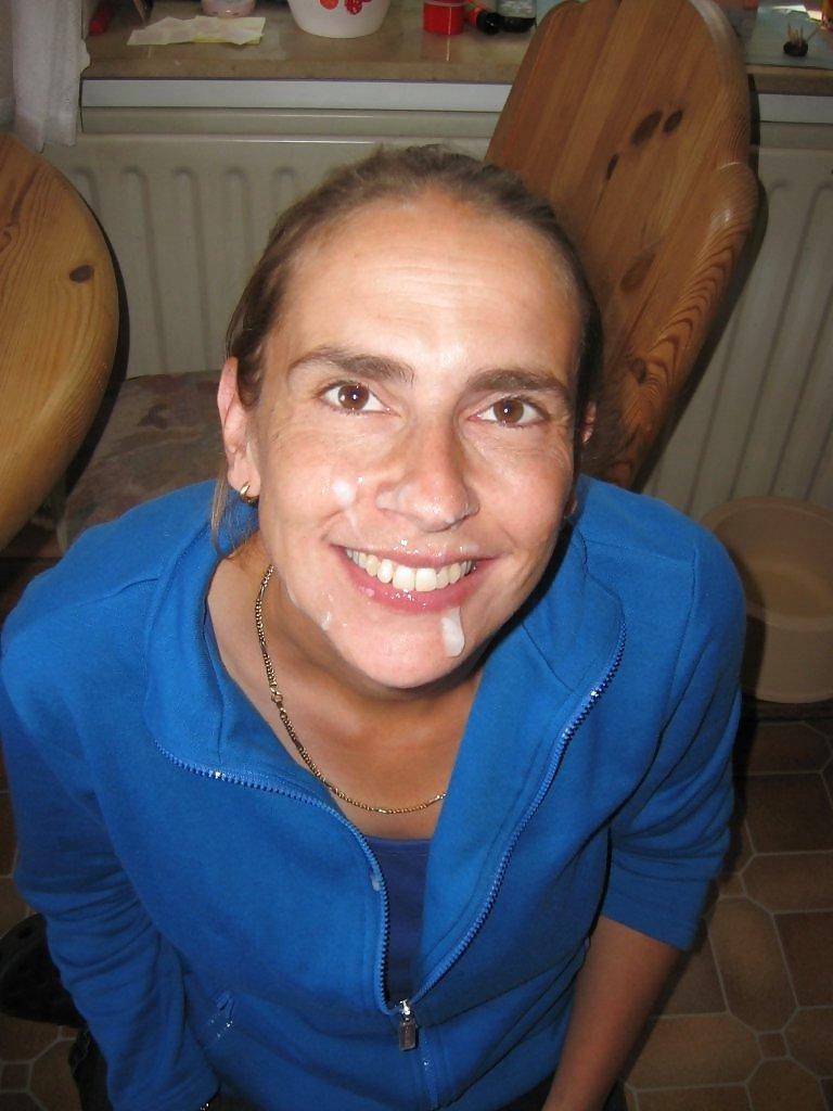 25P German Wife Dulla