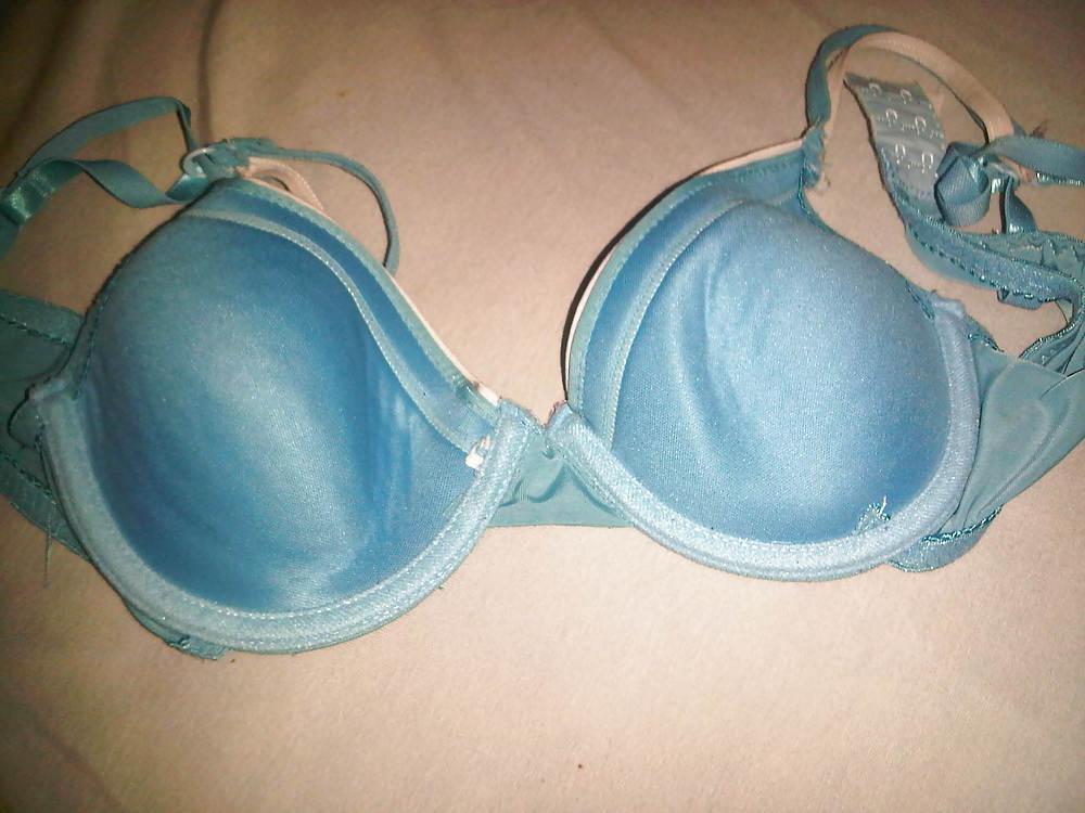 25P Friend's sister bra soutien gorge de la soeur d'une copine