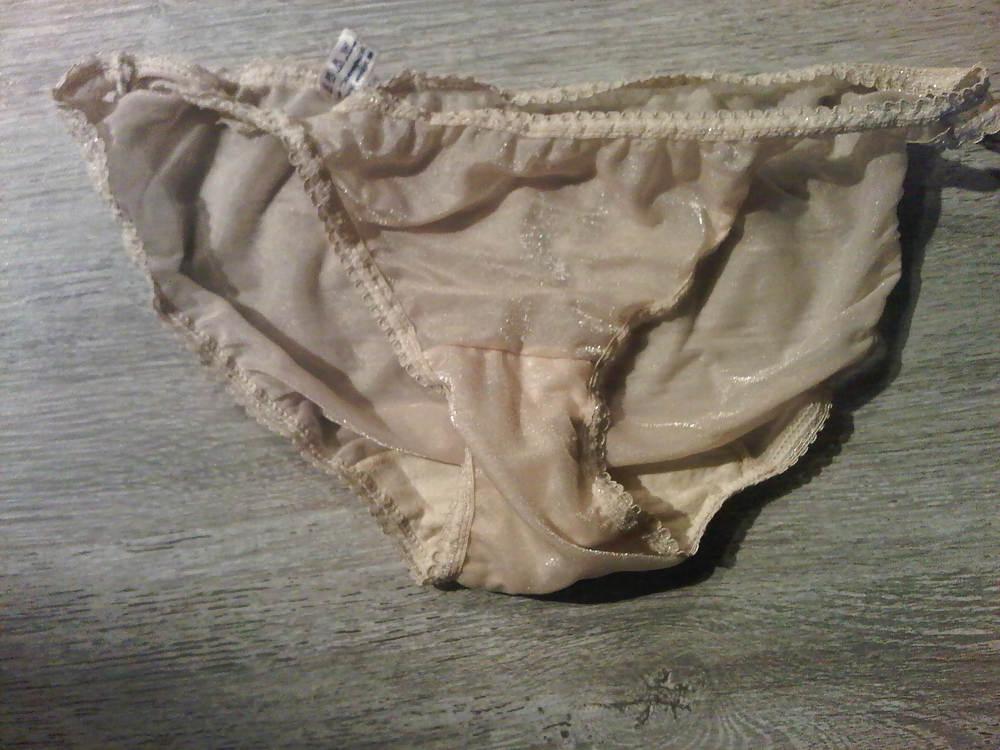25P Friend's sister bra soutien gorge de la soeur d'une copine