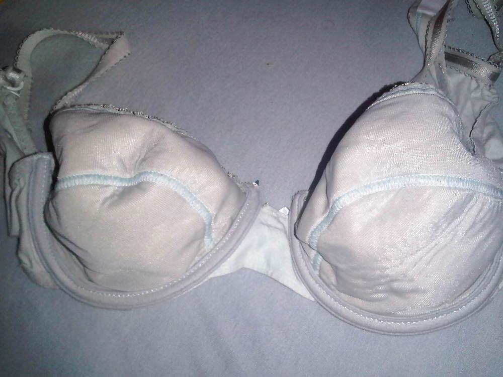 25P Friend's sister bra soutien gorge de la soeur d'une copine