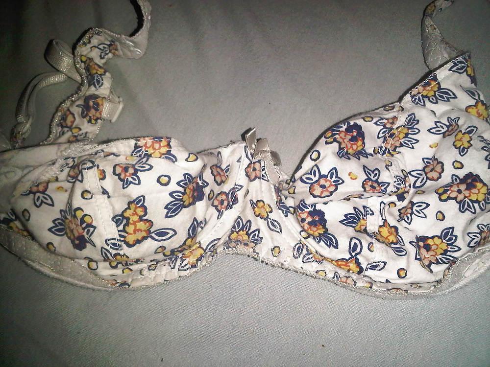 25P Friend's sister bra soutien gorge de la soeur d'une copine