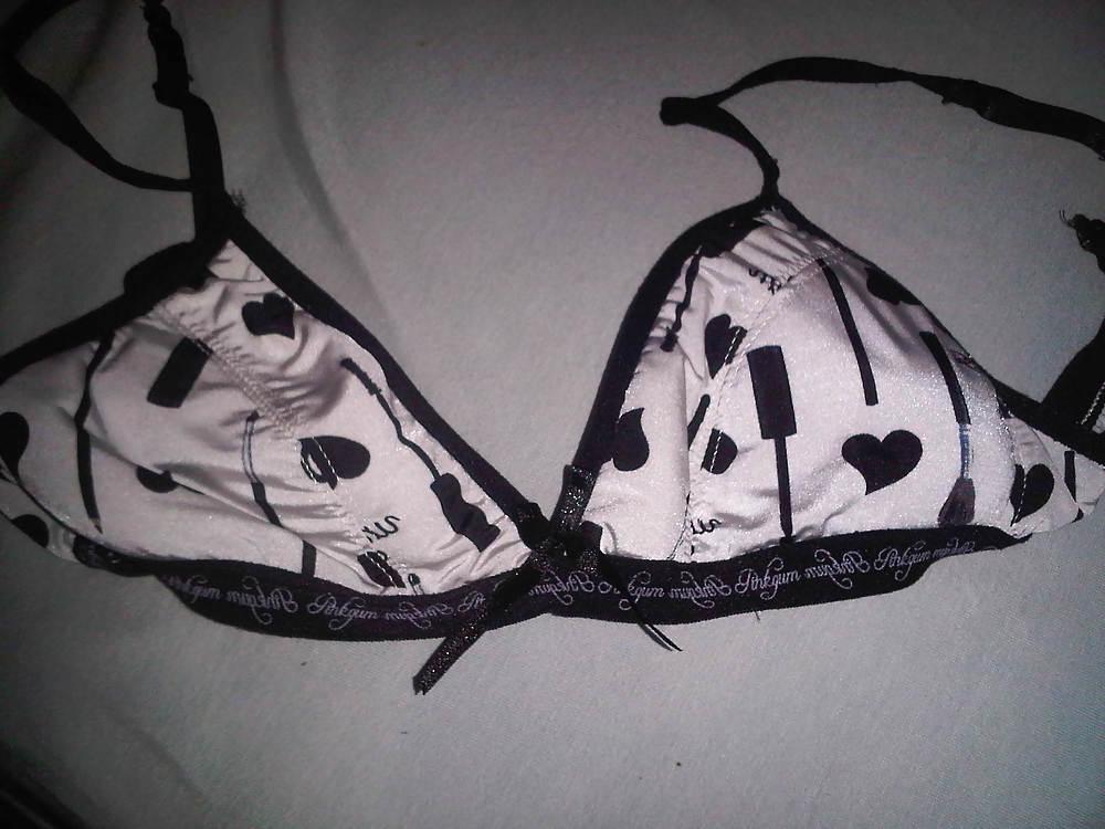 25P Friend's sister bra soutien gorge de la soeur d'une copine