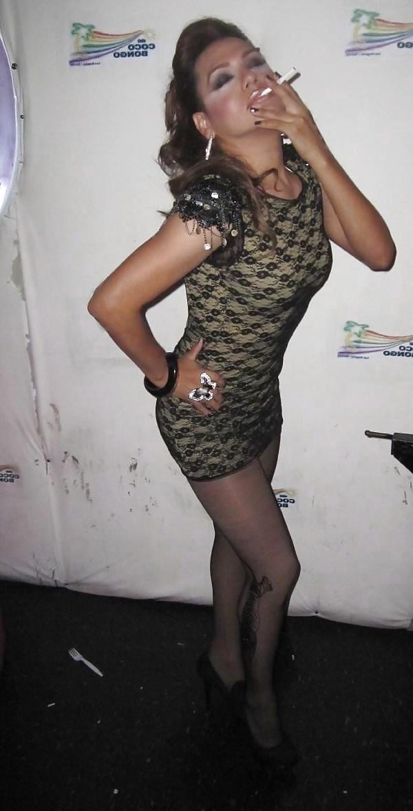 25P Smoking gurls 2