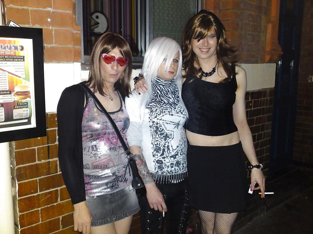 25P Smoking gurls 2