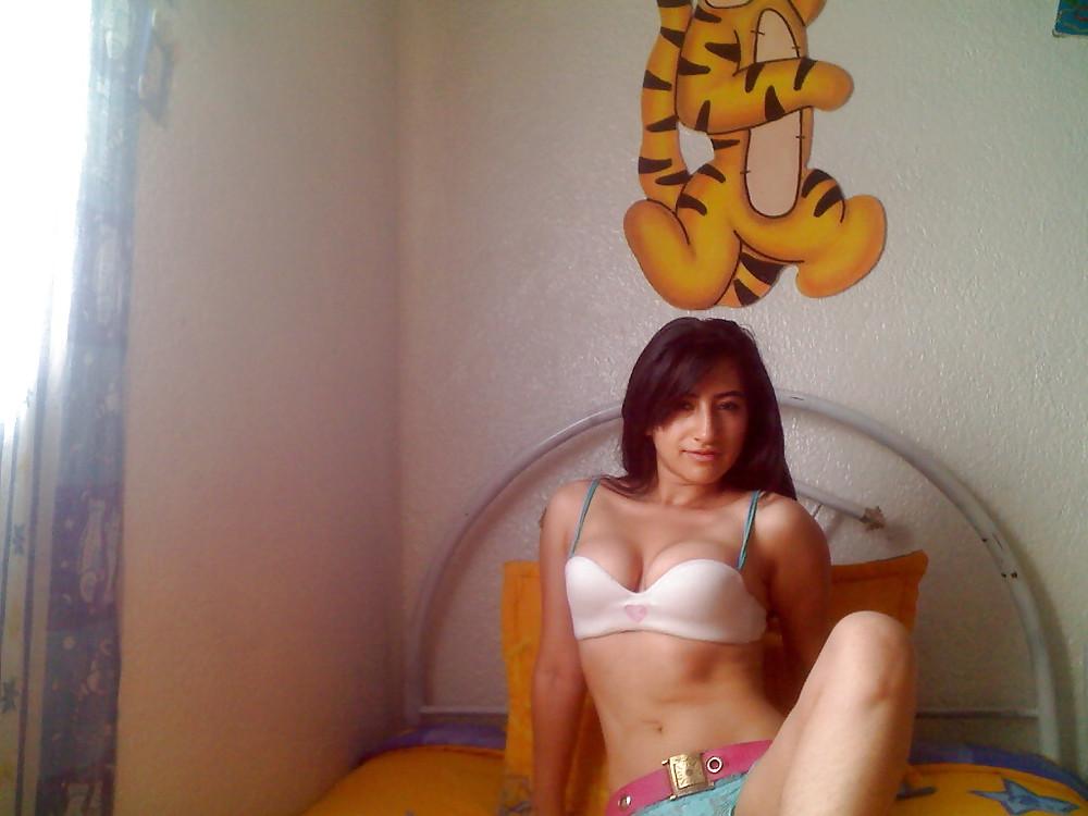 10P Jeune Beurette Sensuelle