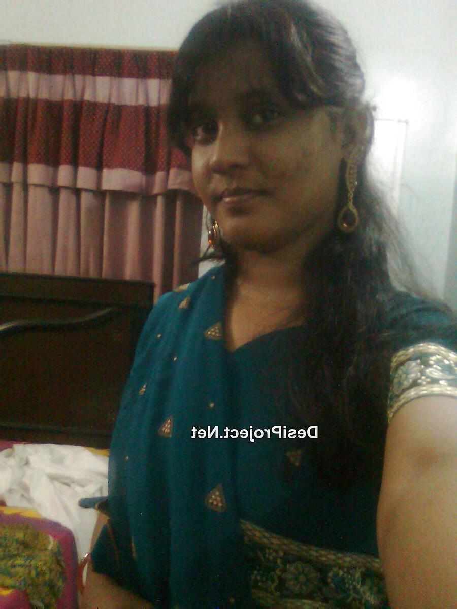 25P Big Boobs Pakistani Karachi Couple