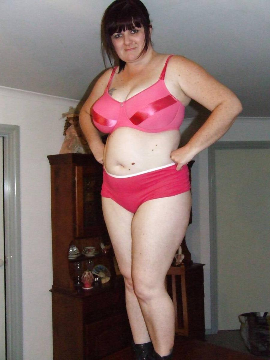 25P Pale chubby amateur wife with hot pink dress