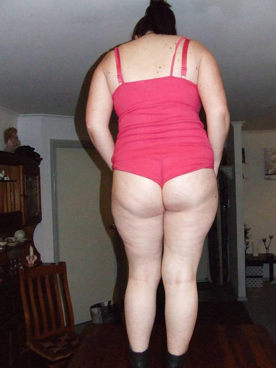 25P Pale chubby amateur wife with hot pink dress