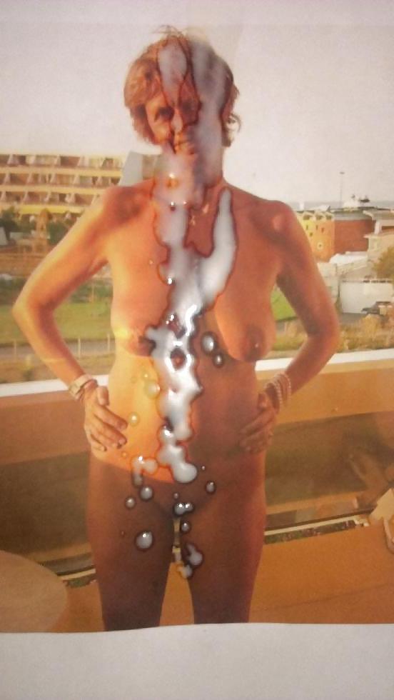 25P Big Titted MILF Marie