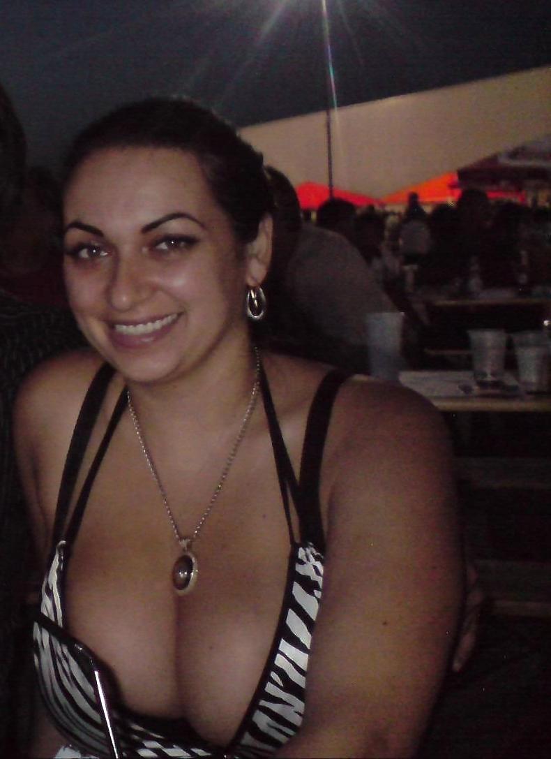 24P Big Boobs Bitch Sexy