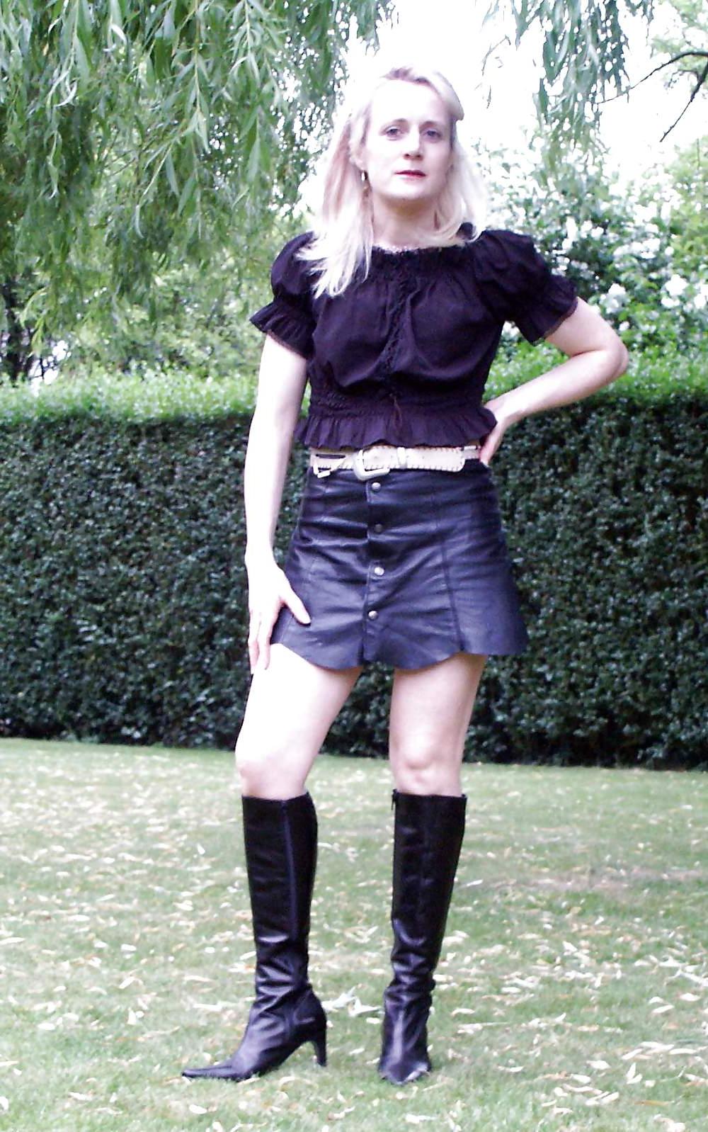 25P Boots & Woman - Perfect Match... (1)