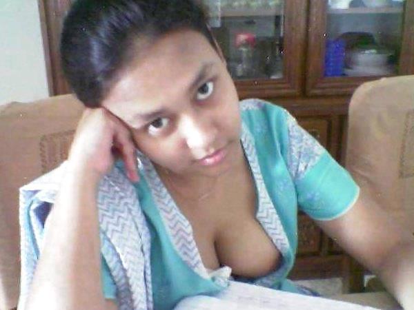 22P Beautiful Indian Girls 75-- By Sanjh