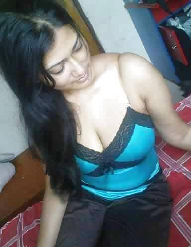 22P Beautiful Indian Girls 75-- By Sanjh