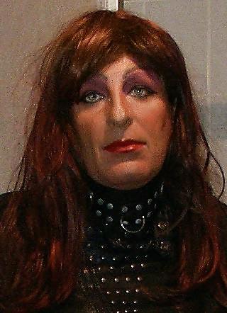 24P Gummiladyj without mask!