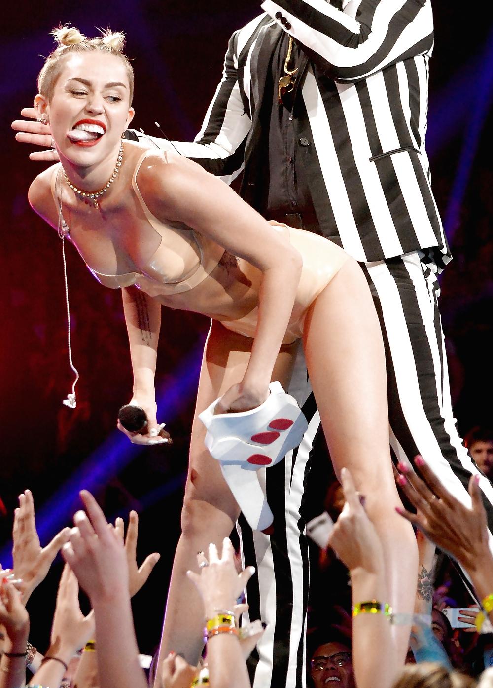 25P Crazy Miley