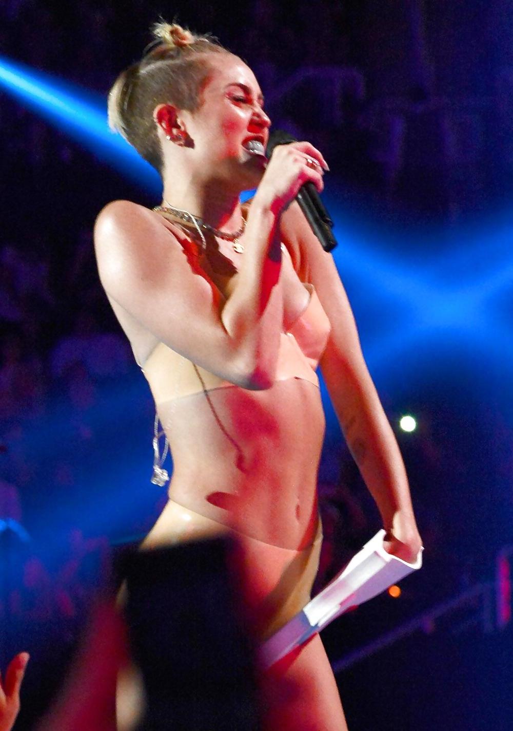 25P Crazy Miley