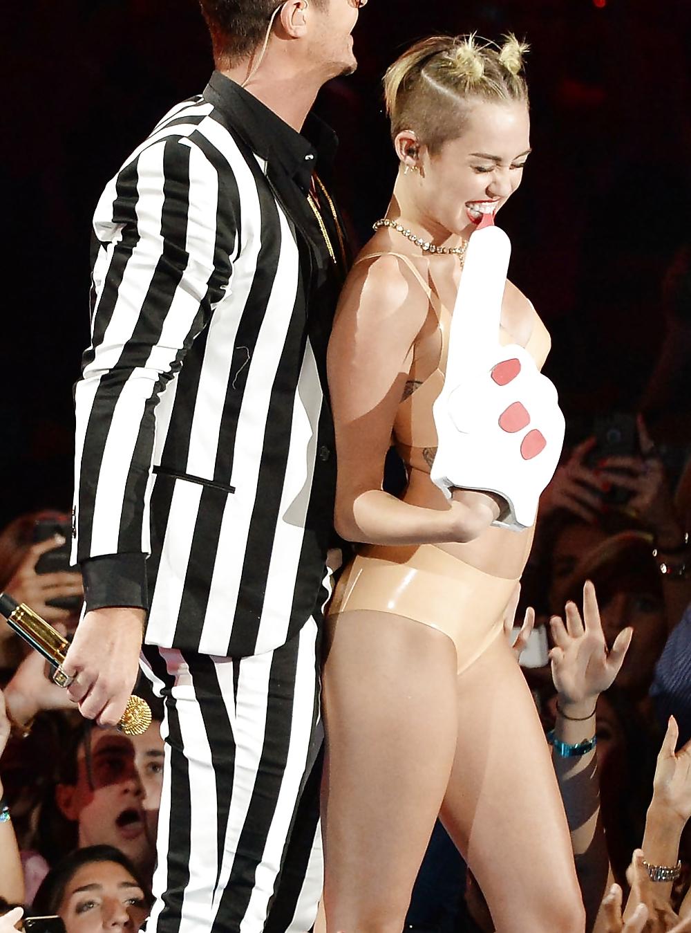 25P Crazy Miley