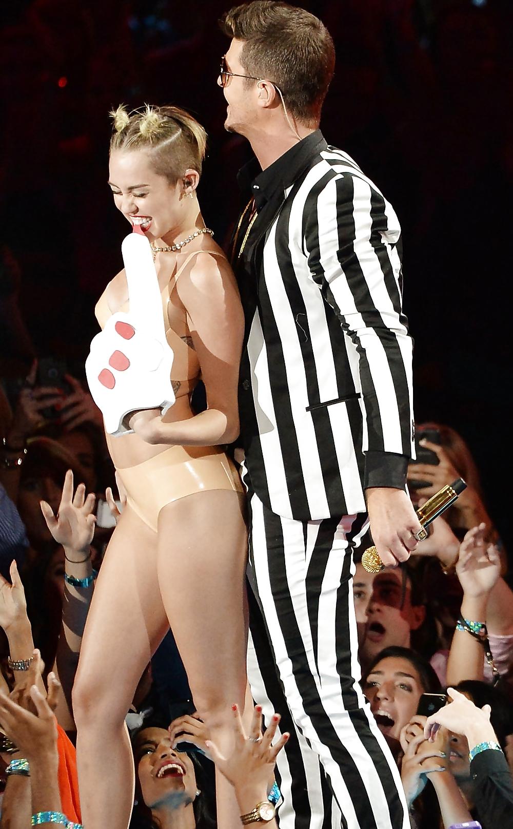 25P Crazy Miley