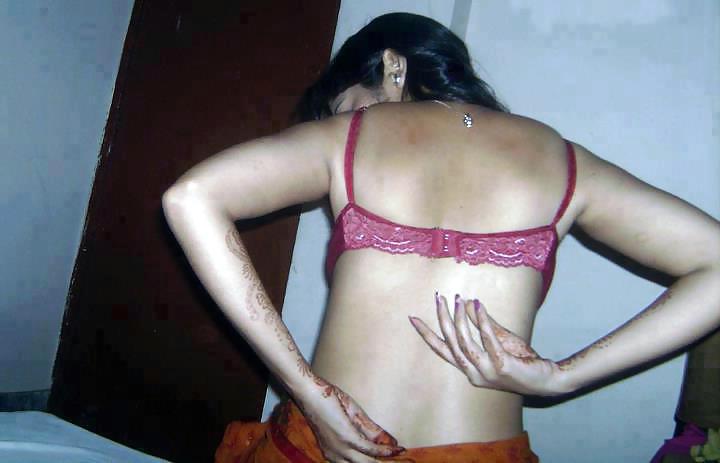25P Beautiful Indian Girls 84-- By Sanjh